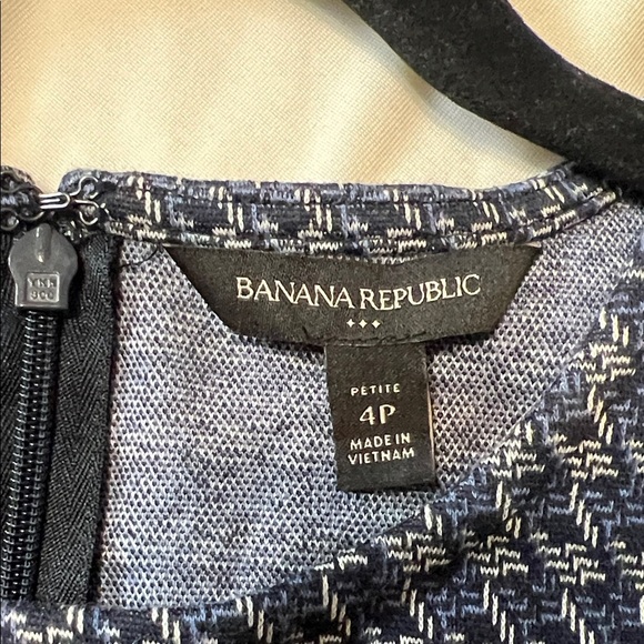 Banana Republic Navy and White Houndstooth Mini Dress - Picture 6 of 7